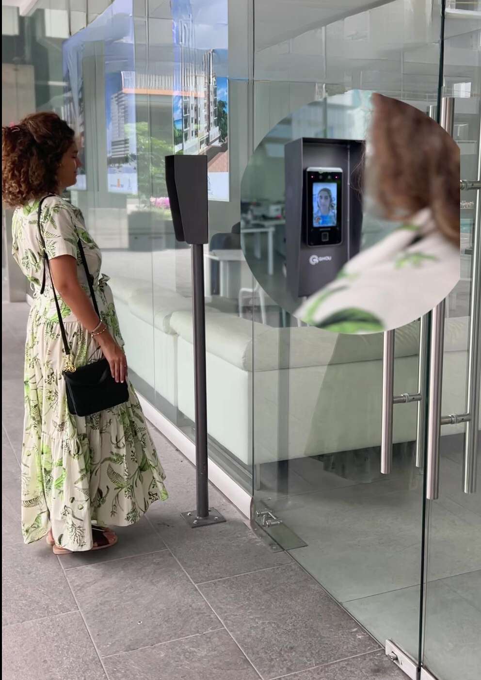 Panel GHOU en escritorio