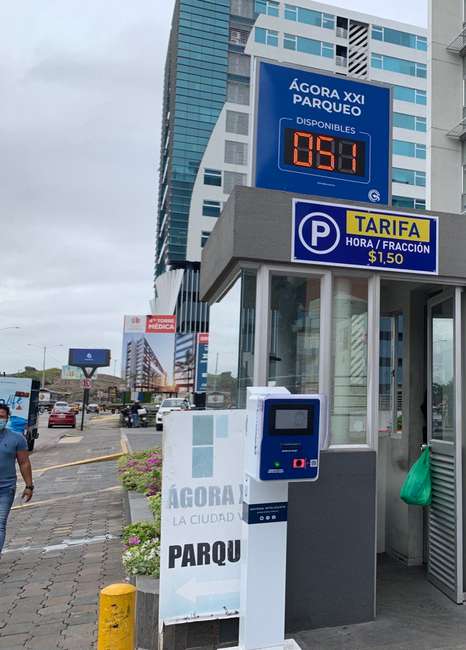 Barrera de parqueo GHOU